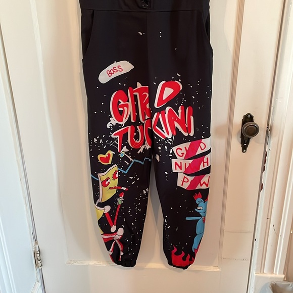 One piece - Picture 3 of 6